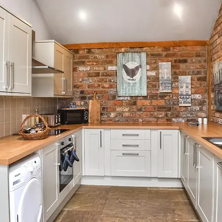 The Granary - Uk47650 Huby